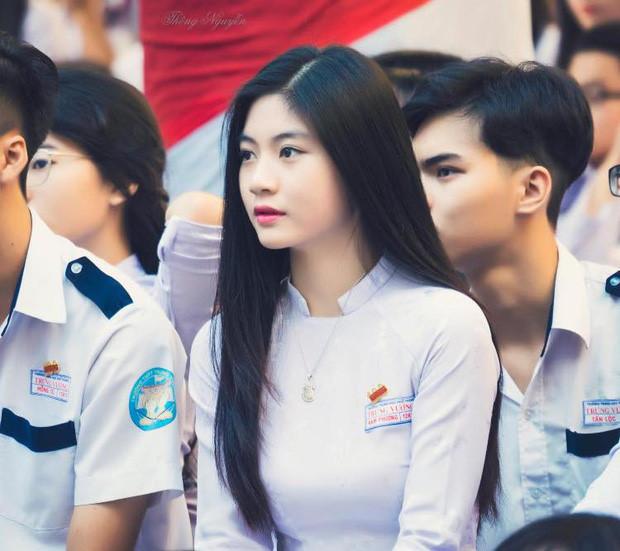 Những thiếu nữ Việt gây thương nhớ vì quá xinh đẹp trong tà áo dài-2
