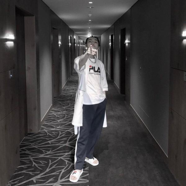 Không sở hữu một item Fila nào trong tủ, chứng tỏ bạn hơi chậm nhịp rồi đấy!-1