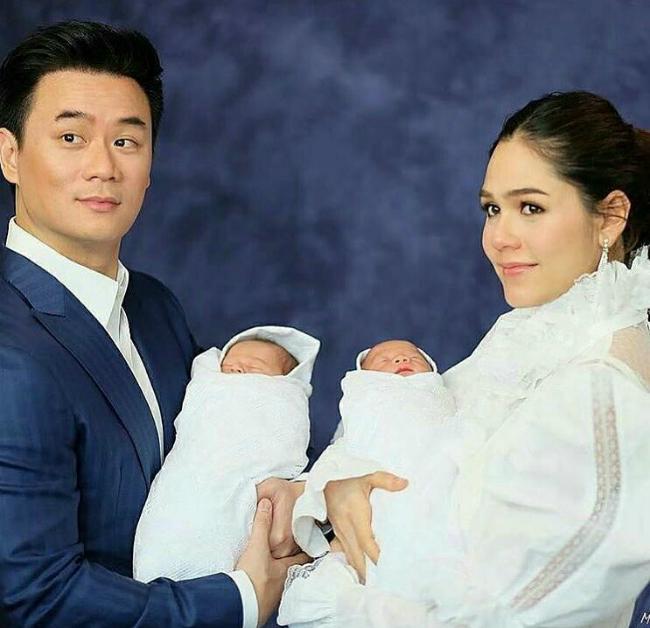 Mỹ nhân đẹp nhất Thái Lan Chompoo Araya khoe cặp song sinh vừa chào đời-2