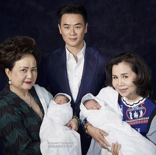 Mỹ nhân đẹp nhất Thái Lan Chompoo Araya khoe cặp song sinh vừa chào đời-7