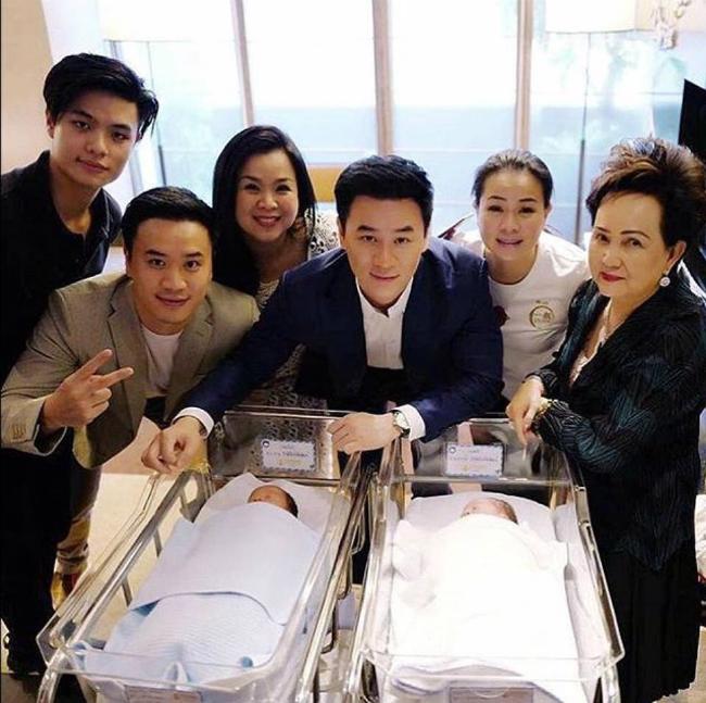 Mỹ nhân đẹp nhất Thái Lan Chompoo Araya khoe cặp song sinh vừa chào đời-11