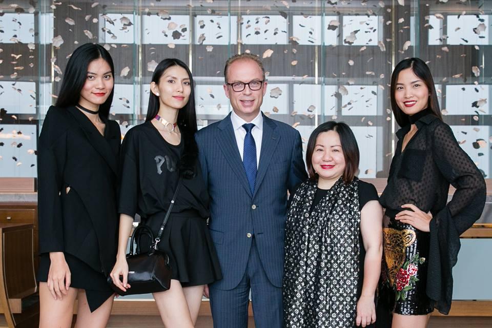 Dù gia tài kếch xù, Trang Lê - người phụ nữ quyền lực đằng sau Next Top vẫn chỉ ưa chuộng một chiếc áo-8