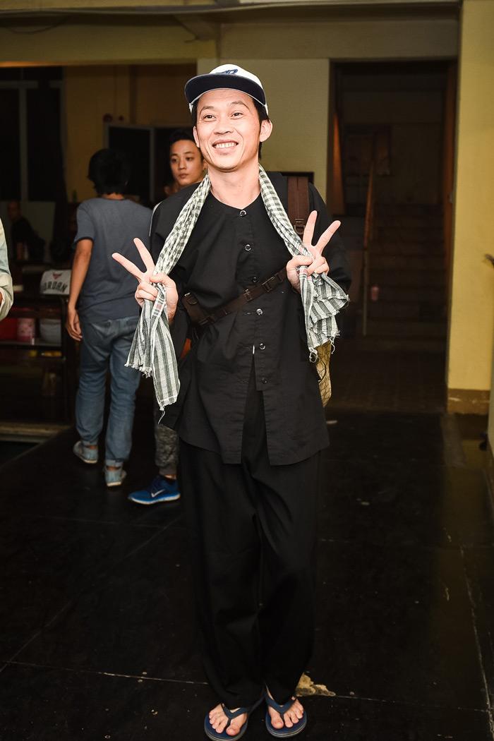 Phong cách thời trang kỳ lạ có 1 không 2 ở showbiz Việt của Hoài Linh-2