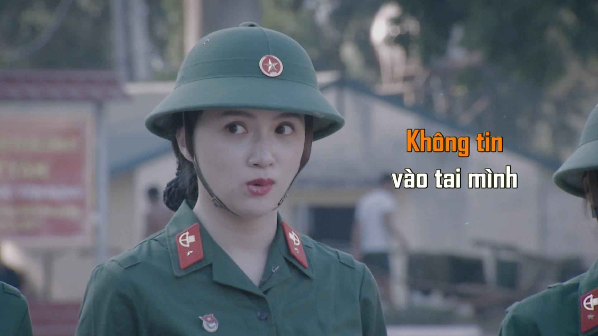 Hương Giang Idol bị chấn chỉnh vì nói năng điệu đà trong quân ngũ-5