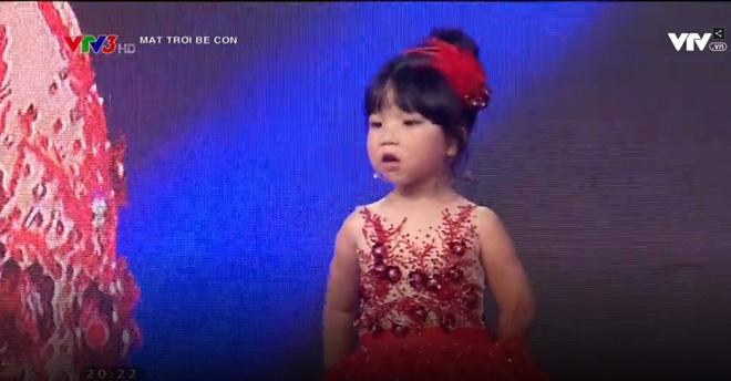 Cậu bé 10 tuổi với biệt tài tính nhẩm không đối thủ có được là nhờ ăn... gỉ mũi mỗi ngày-8