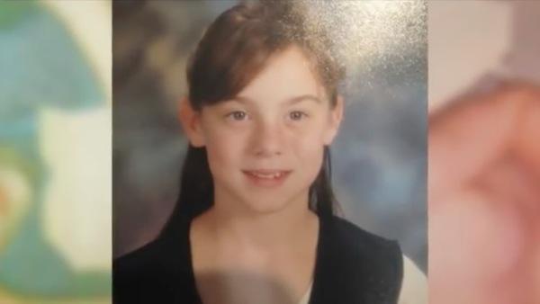 Mỗi ngày bé gái đều chào hỏi viên cảnh sát, đến lúc cô bé không xuất hiện, anh biết mình phải điều tra-2