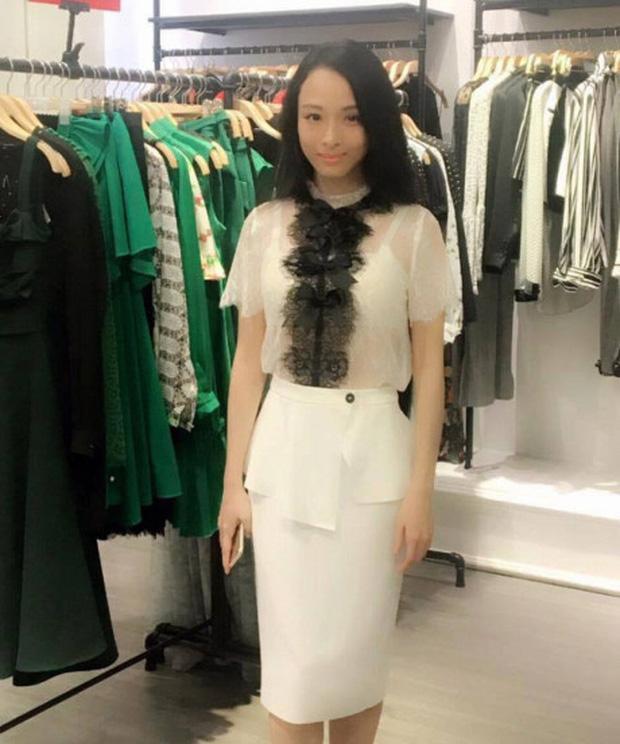 Hoa hậu Phương Nga rạng rỡ, tươi tắn sau hơn 2 tháng tại ngoại-2