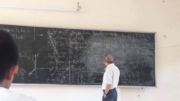 Mỗi ngày đến trường là một ngày vui với những thầy cô bá đạo-3