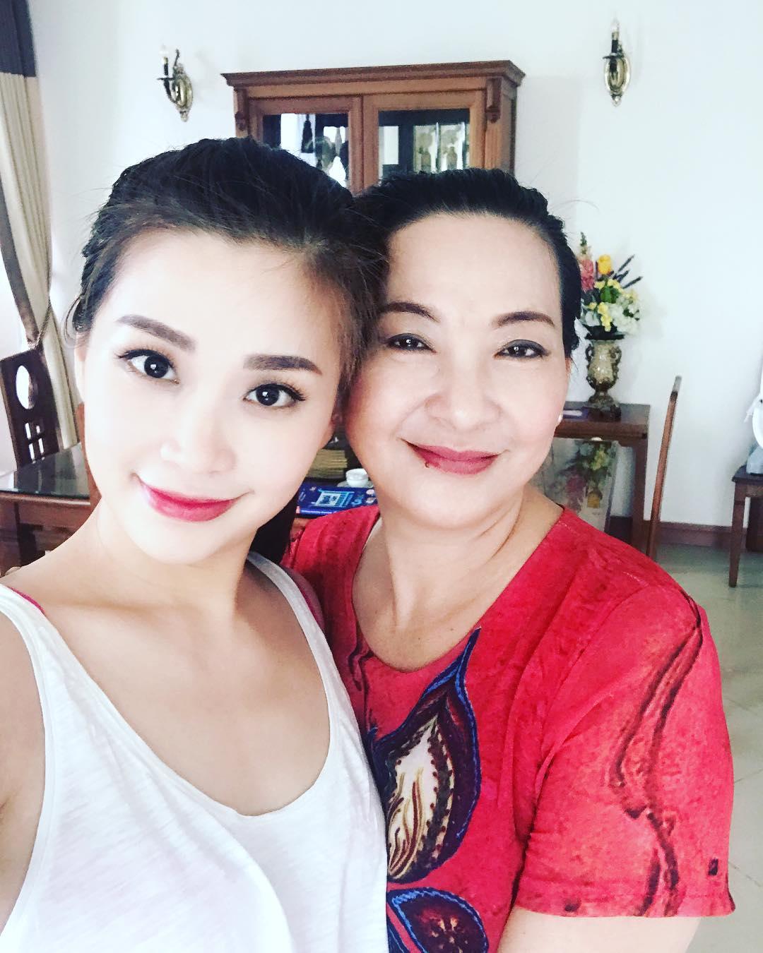 Tin sao Việt 12/9: Phan Hiển khoe ảnh ngời ngời hạnh phúc bên Khánh Thi-4