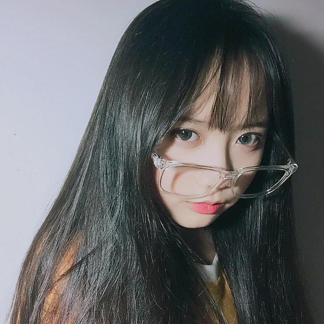 Nữ sinh Sài Gòn bất ngờ nổi tiếng với bức ảnh chụp sau lưng-2