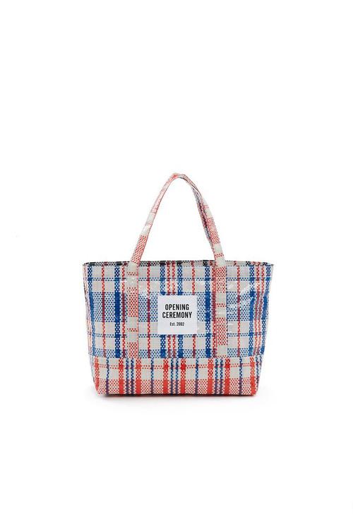 Khí chất như Selena Gomez mà cũng có ngày xách túi na ná bạt công trình ra đường-3