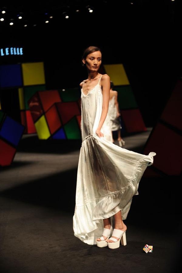 Ngoài Cao Ngân, loạt hình dưới đây chứng minh làng mẫu Việt có quá nhiều cò hương-4