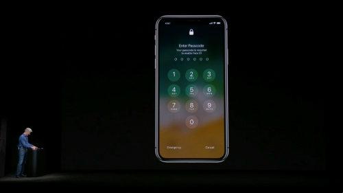 NÓNG: iPhone X dính lỗi trình diễn Face ID, lãnh đạo tái mặt-1