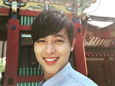 Trai Thái chưa qua 'chỉnh sửa' mà đẹp như 'giai Hàn' lại còn cực đa tài