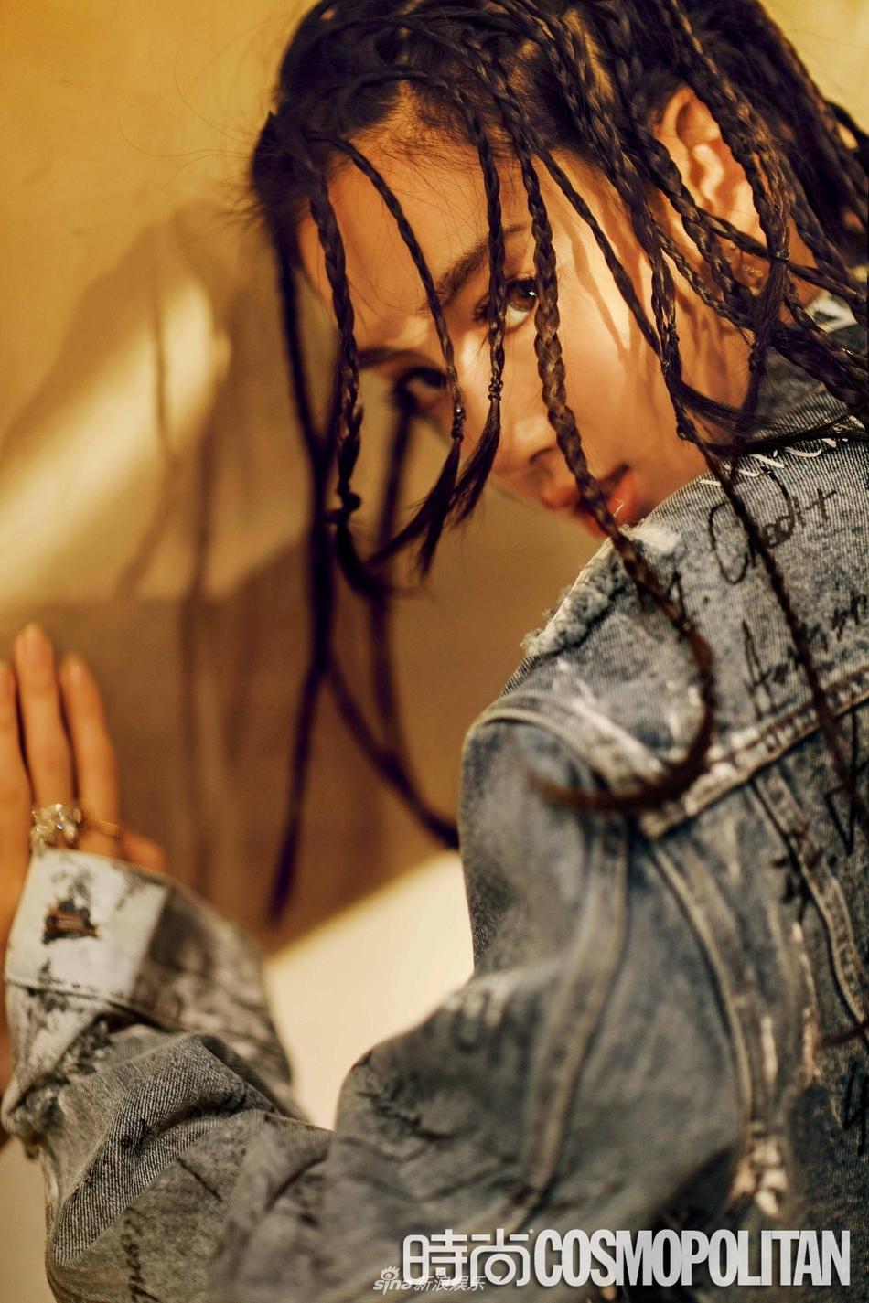 Chán hình ảnh ngọc nữ, Angela Baby phá cách với gu thời trang hip hop cá tính-8