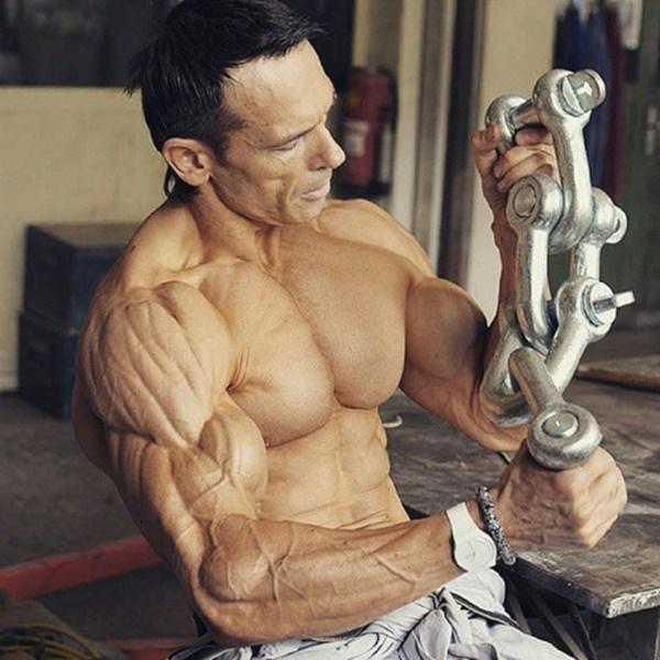 Choáng khi thấy người đàn ông 48 tuổi bị quắt hết mỡ cơ thể-7