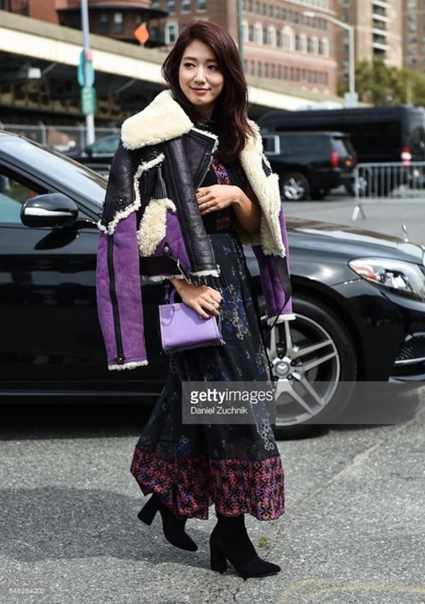 Park Shin Hye váy vóc điệu đà, Jessica Jung kín cổng cao tường tham dự NYFW-5