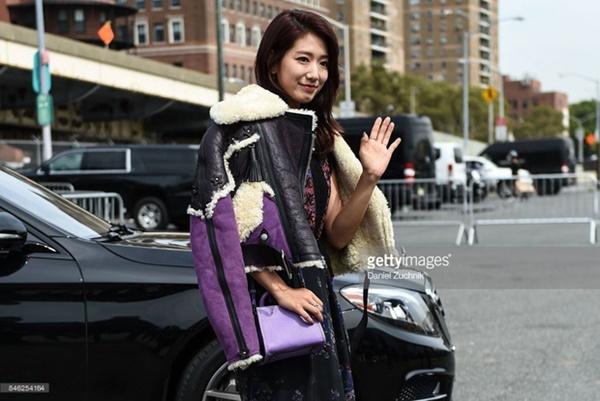 Park Shin Hye váy vóc điệu đà, Jessica Jung kín cổng cao tường tham dự NYFW-6