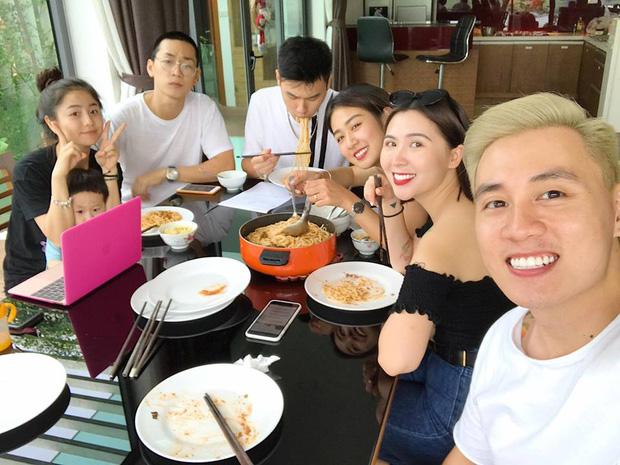 3 gia đình hot nhất mạng xã hội khoe ảnh đi du lịch chung khiến fan phát hờn-3