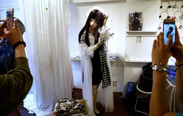 Chân dung búp bê sống tại Nhật Bản: Khi ranh giới giữa người và búp bê gần như bị xóa nhòa-2