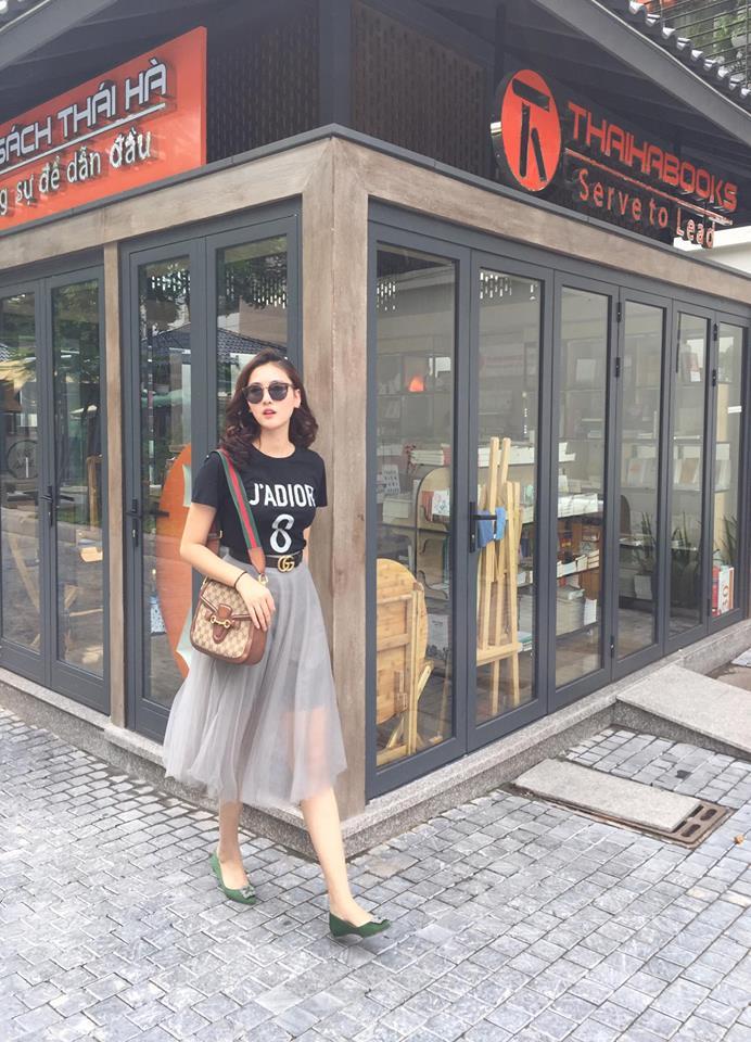 Hot girl - hot boy Việt 14/9: Quỳnh Anh Shyn rủ Salim cover hit Hương Tràm-5