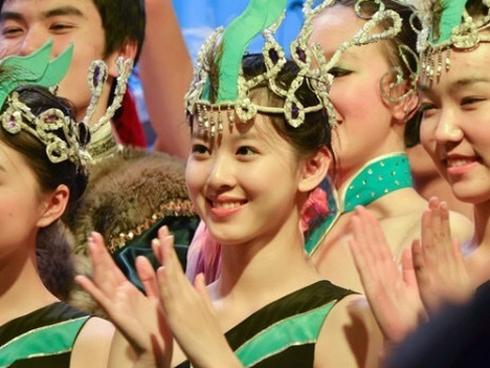 9X chia sẻ ảnh anh chàng giống hệt Michael Jackson-3