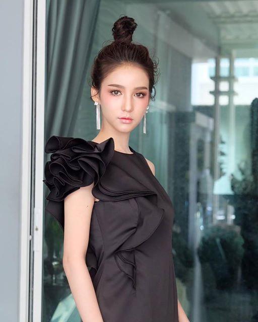 Hoa hậu chuyển giới xinh đẹp của Thái Lan bị ghẻ lạnh-3