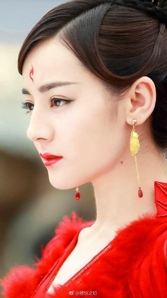 Điểm danh những kho báu triệu đô trên cơ thể các ngôi sao Hoa ngữ-5