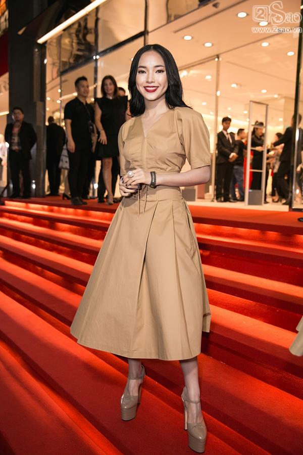 Bảo Thanh rạng rỡ sánh vai cùng chồng, đứng đầu top thời trang thảm đỏ đẹp nhất tuần-9