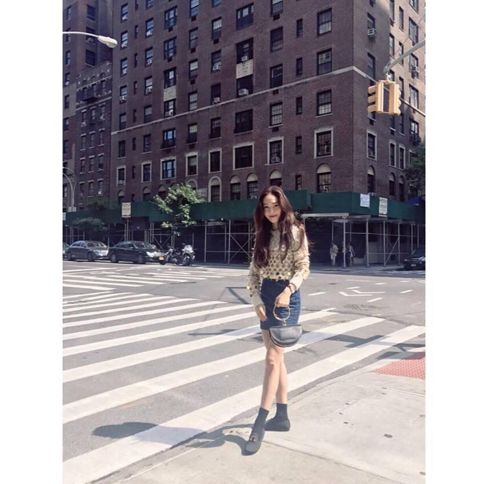 Park Shin Hye - Jessica diện street style cực chất trong Tuần lễ thời trang New York-8