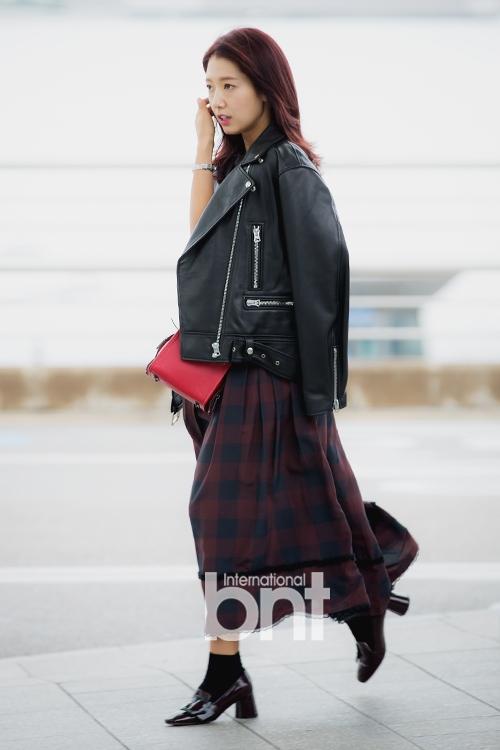 Park Shin Hye - Jessica diện street style cực chất trong Tuần lễ thời trang New York-2