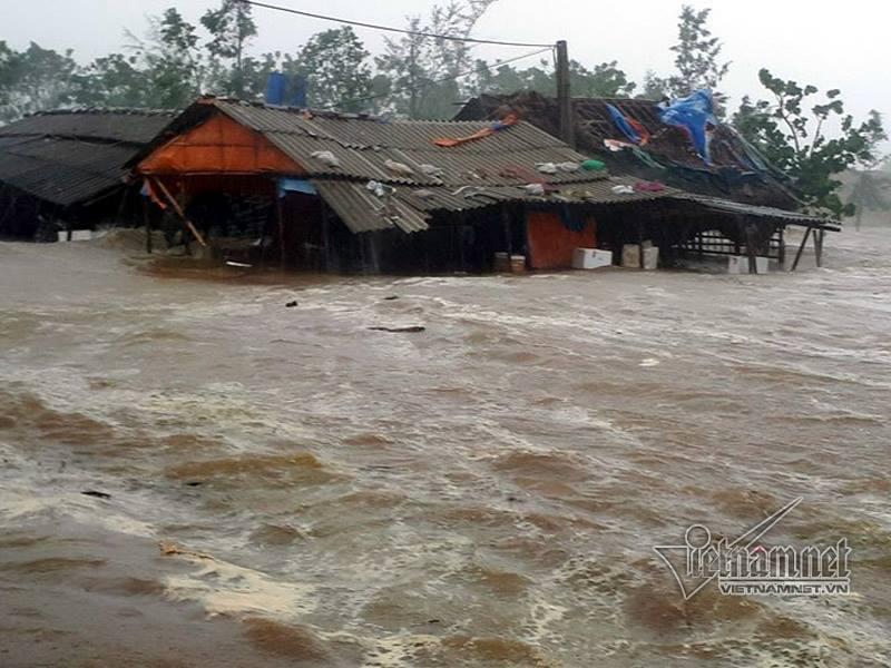 Bão số 10 quét qua, nhiều tỉnh thành ở Việt Nam thất thủ-4