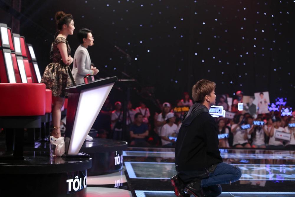 Vũ Cát Tường khóc khi nhắc đến người bố mỗi năm chỉ gặp một lần-6