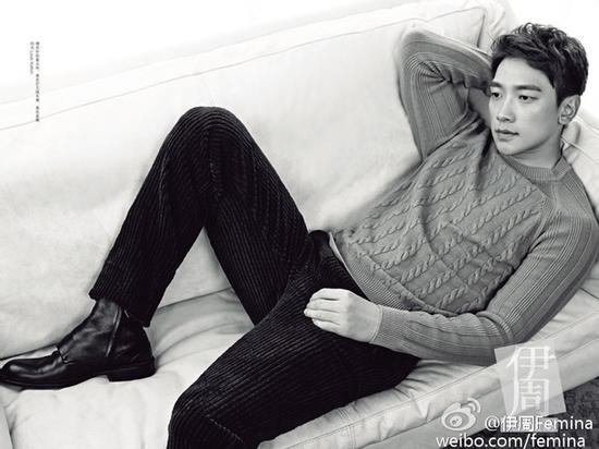 Rain lần đầu trở lại kể từ ngày kết hôn cùng Kim Tae Hee