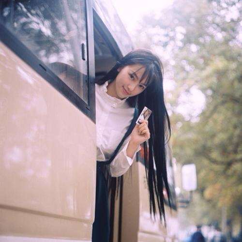 Trên mạng đẹp vạn người mê, nhan sắc ngoài đời của loạt hot girl này khiến ai cũng... ngã vật-4