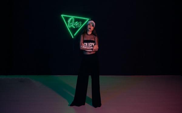 Ép cân để lên hình cho đẹp, Yến Trang gầy đến tụt cả quần-6