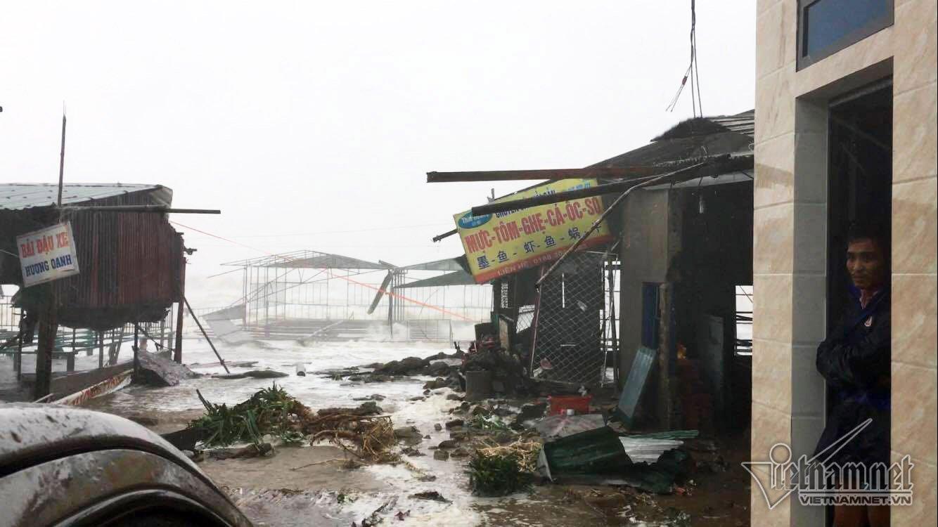 10 tiếng giáp mặt mắt ‘siêu bão’ tại Vũng Áng-1