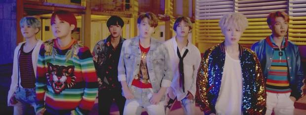 Chỉ trong đoạn clip dài chưa đến 1 phút, BTS đã diện cả núi đồ hiệu lên đến nửa tỷ đồng-9