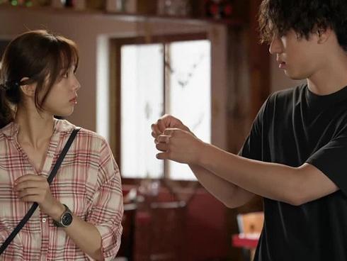 'Vợ ơi em cứ béo núng nính bụng mỡ đi cho anh được nhờ!'