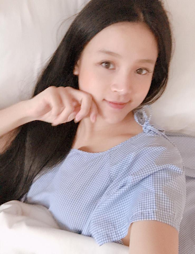 Huyền Baby tự tin để mặt mộc lên sóng sau một ngày sinh em bé-3