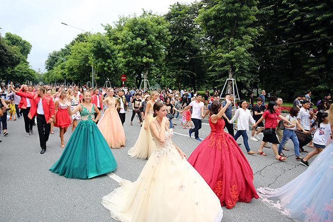 Vẻ đẹp chuẩn Châu Âu của một nữ nghệ sĩ.