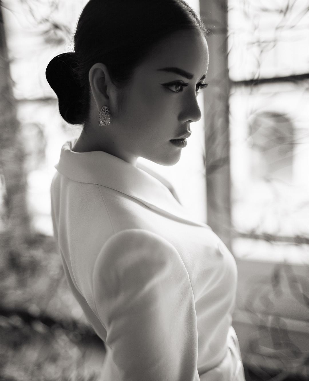 Tin sao Việt 16/9: Tăng Thanh Hà rạng rỡ đi hẹn hò hội chị em bạn dì-8