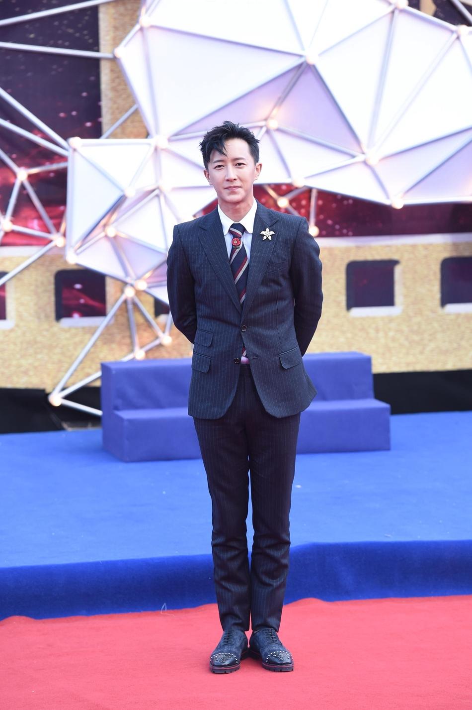 Dàn sao khủng đổ bộ giải Kim Kê, Phạm Băng Băng đến muộn vẫn trở thành tâm điểm-8