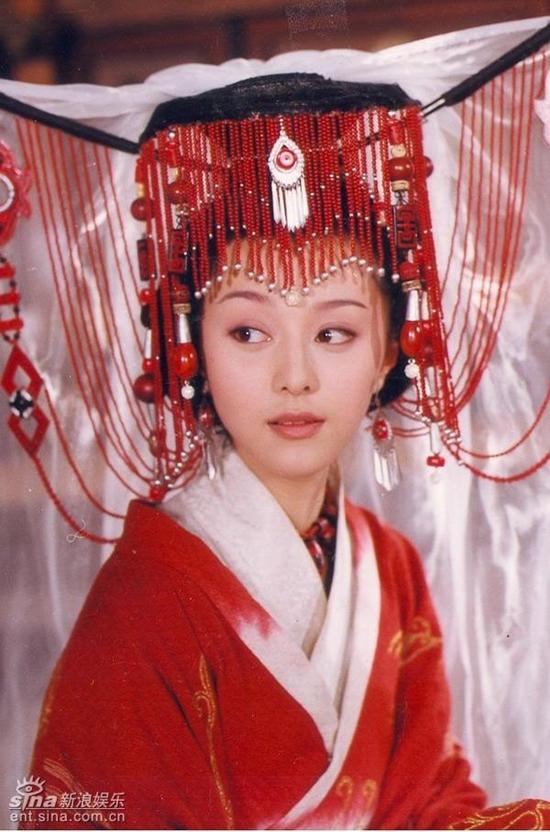 Trước khi được Lý Thần cầu hôn, Phạm Băng Băng từng 5 lần làm cô dâu tuyệt sắc-5