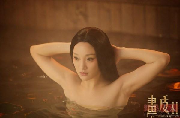 Những cảnh tắm thiêu đốt màn ảnh của mỹ nhân Hoa ngữ-5