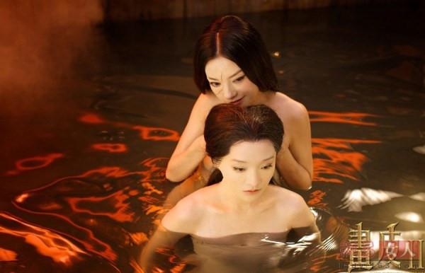 Những cảnh tắm thiêu đốt màn ảnh của mỹ nhân Hoa ngữ-6