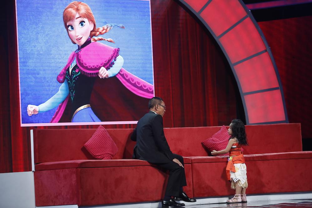 Thánh chém 5 tuổi Minh Khang tái xuất khiến MC Lại Văn Sâm toát mồ hôi-6