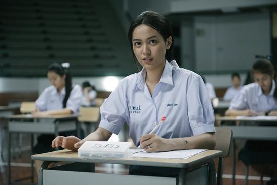Bad Genius: Ai đã từng một thời áo trắng phải ra rạp xem ngay bộ phim này-2