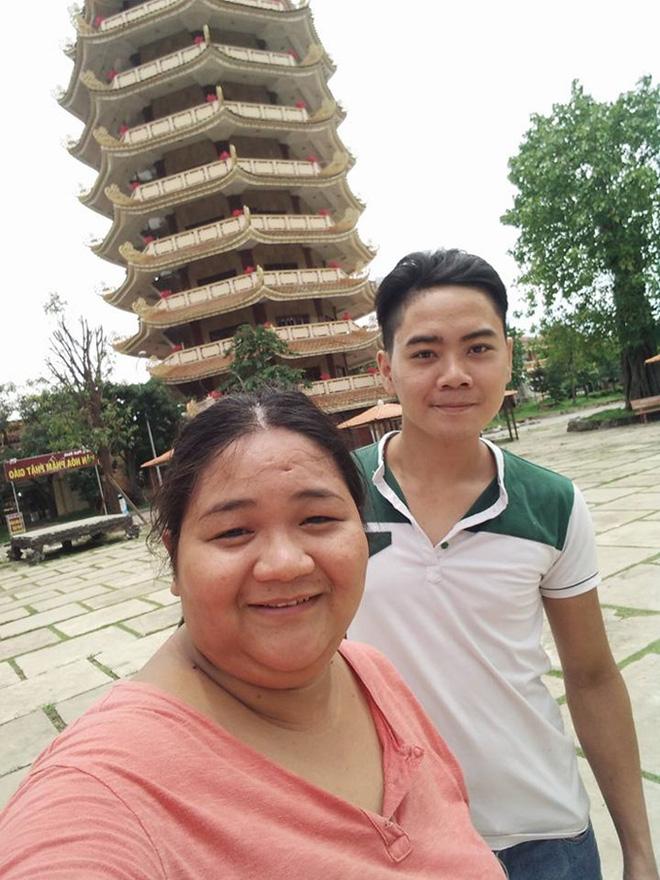 Bí mật phía sau chuyện tình 5 năm của cặp đôi đũa lệch đứng bên nhau như mẹ và con trai-4