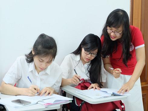 Giảng viên 9X bỏ việc, mở trung tâm dạy tiếng Anh